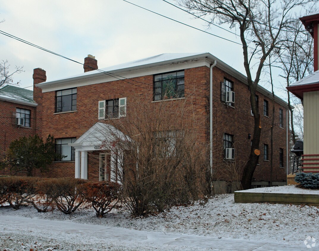 Foto del edificio - 2817 Stratford Ave