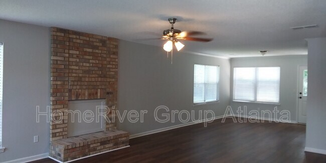 Building Photo - 2048 Great Oaks Ct