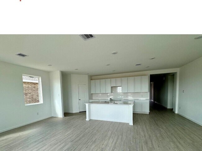 Building Photo - 9311 Golden Dorado Ln