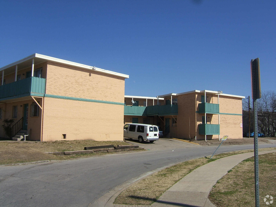 Building Photo - East Side Apartments