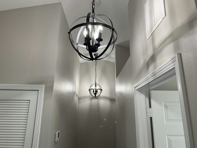 Foto del edificio - 30206 Swinford Ln