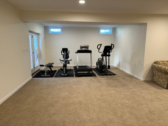 Building Photo - 25600 Royal Hunter Dr