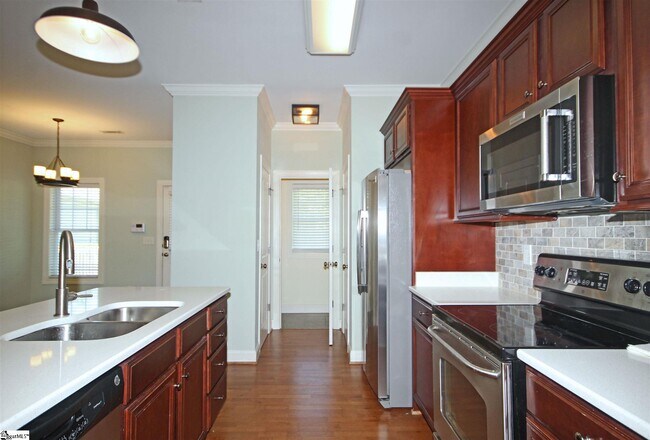 Building Photo - 208 A Anderson St
