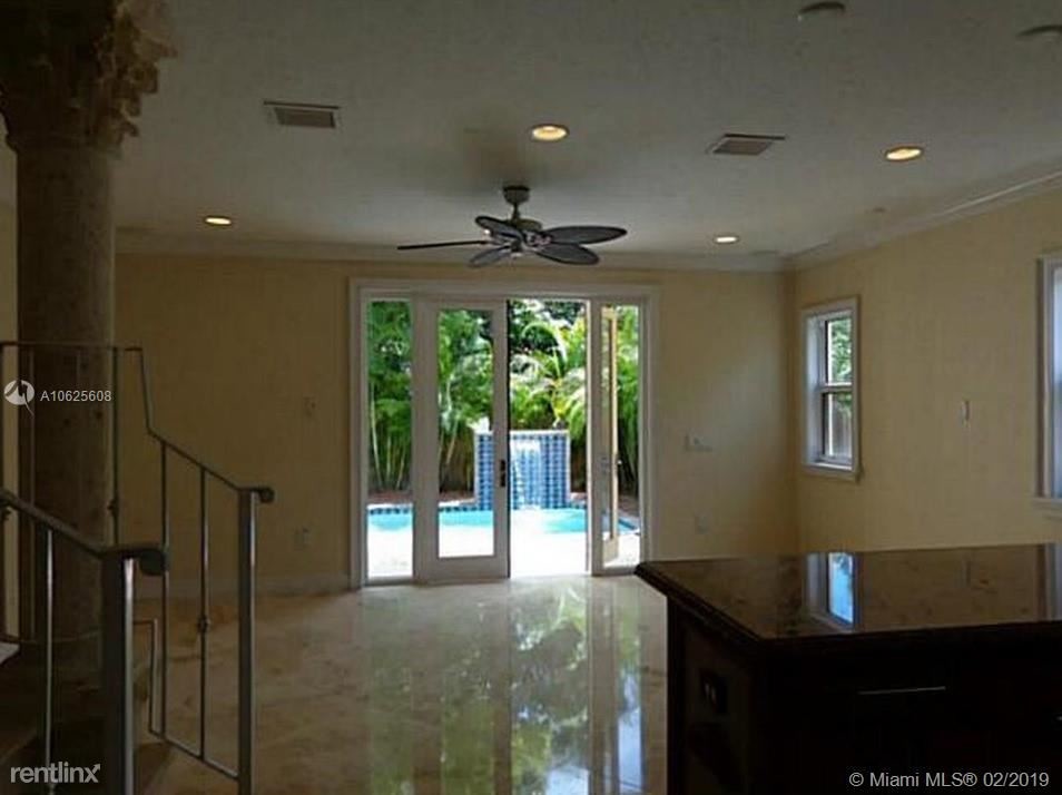 3 br, 2 bath - 3065 New York St # 3065B - 3 br, 2 bath  - 3065 New York St # 3065B