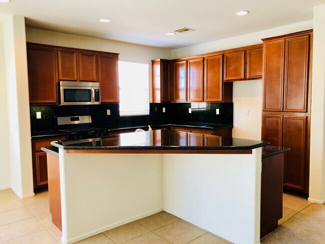 Building Photo - 37337 Ivywood Ct