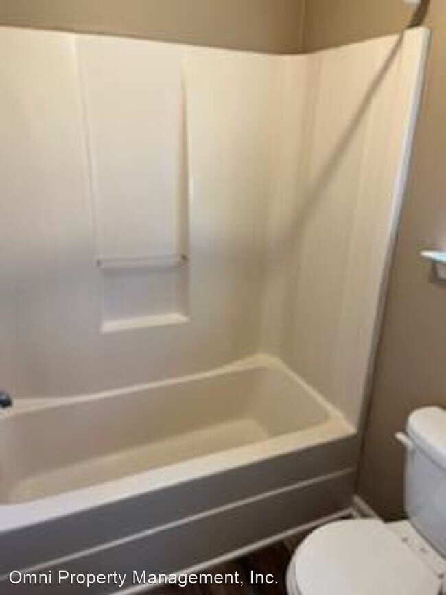 Foto del edificio - 3 br, 2 bath House - 85 VILLAGE DR.