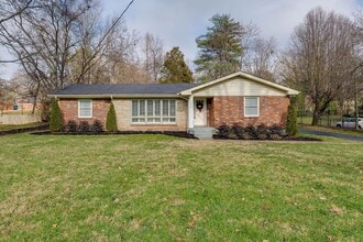 Building Photo - 384 Barrywood Dr