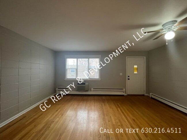 Foto del edificio - ***CRYSTAL LAKE / 1BRM- 1BTH / RESIDENT PA...