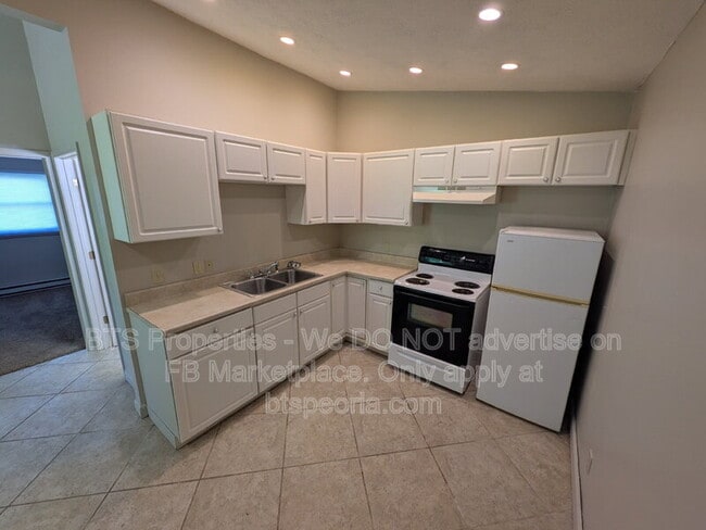 Foto del edificio - 5917 W Plank Rd