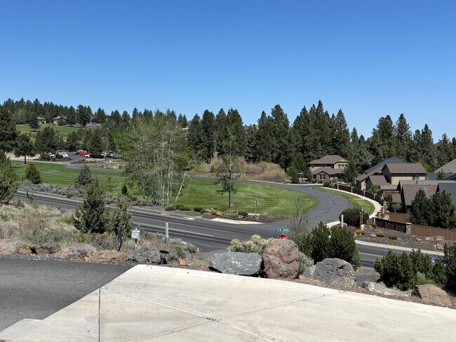 Foto del edificio - Single Story Home with Great Views!