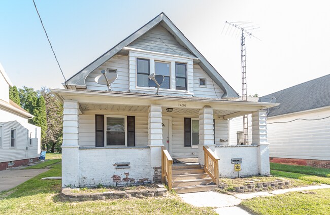 Building Photo - 1436 Avondale Ave