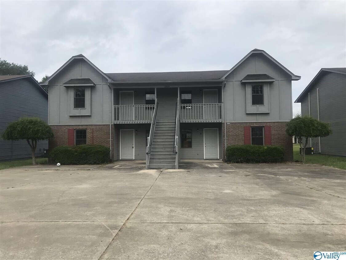 Primary Photo - 2913 Wimberly Dr SW