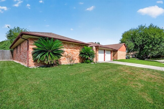 Photo - 1379 Wrotham Lane Unit House