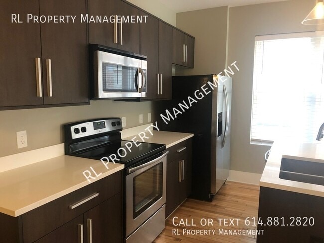 Building Photo - Renting for the 25-26 school year-2 bedroo...