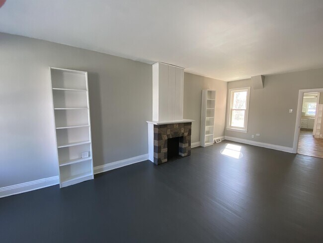 Foto del edificio - 324 W Cottage Pl