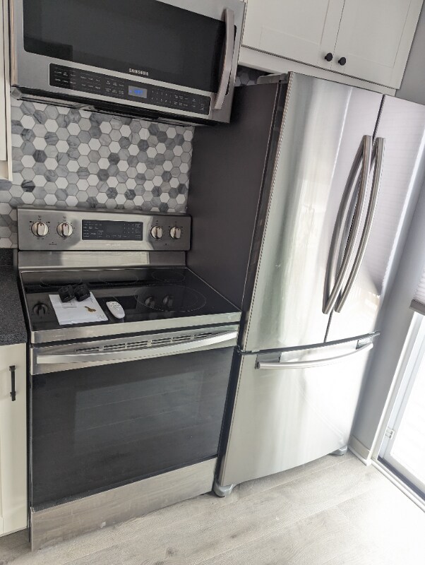 Foto del edificio - 44900 Bayview Dr