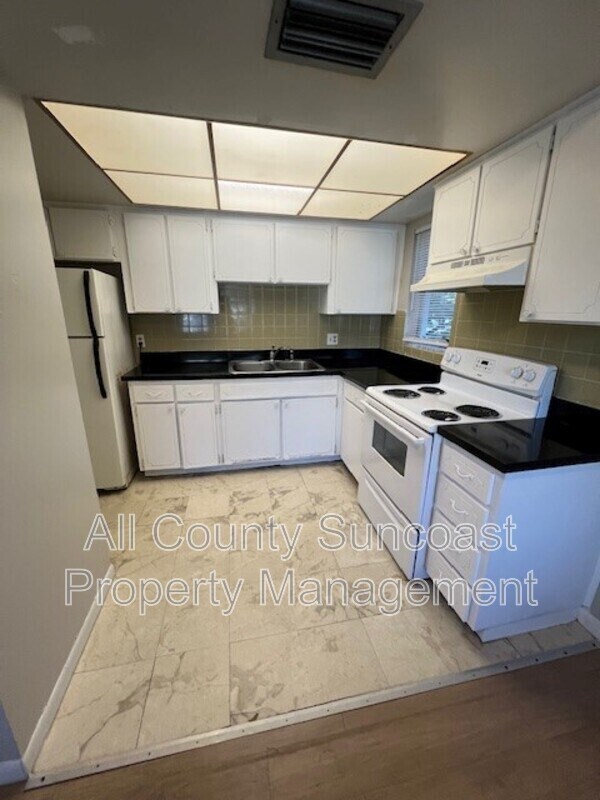 Foto del edificio - 3467 33rd Ave N