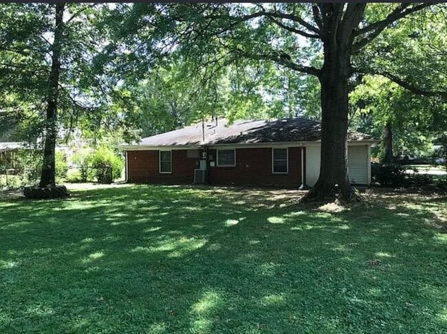 Building Photo - 3513 Willowood Rd