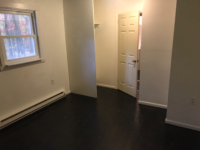 Foto del edificio - 129 Hilltop Cir