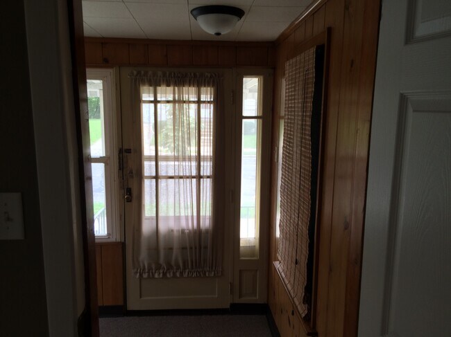 leading to sunroom - 6026 W Fairview Ave