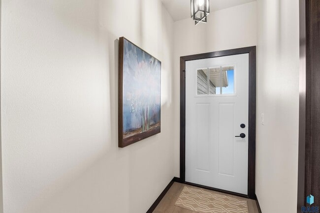 Building Photo - 1113 S Foss Ave