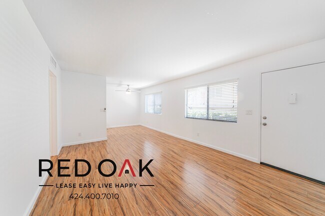 Building Photo - 10206 Independence Ave