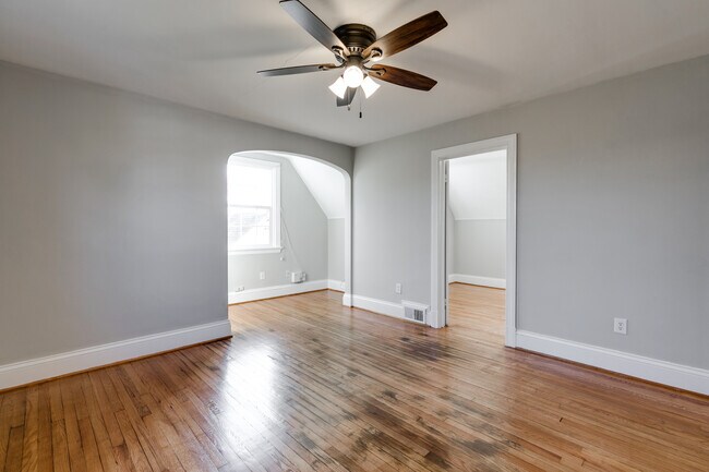 Foto del edificio - 2510 Irisdale Ave