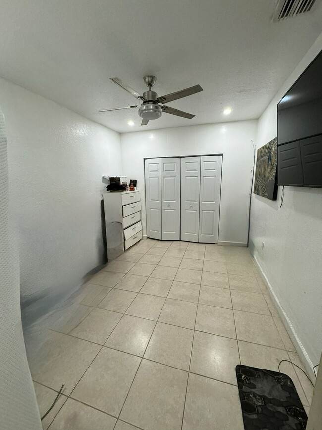 Building Photo - 29383 SW 144th Ave