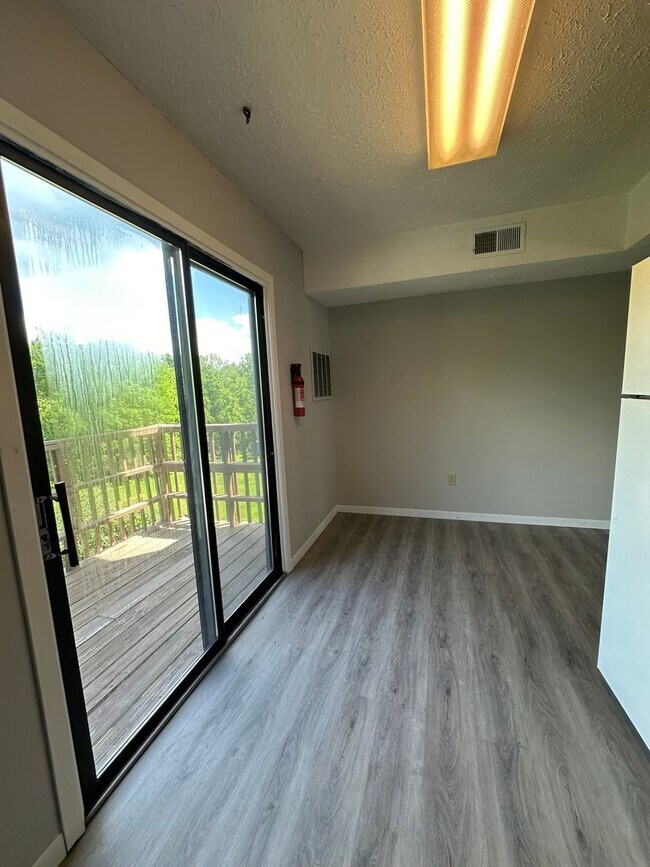 Foto del edificio - 2 Bedroom / 1.5 bath Townhouse, Kingsport TN