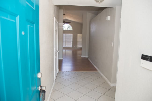 Building Photo - 2917 Salado Trail