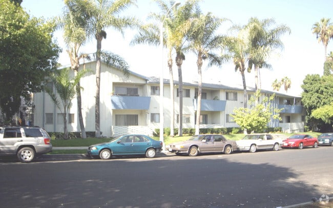 Building Photo - 4025 Coco Ave