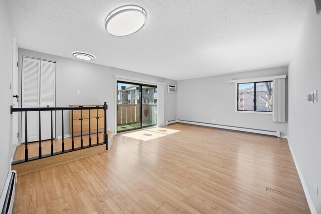 Foto del edificio - 13 Cedar Ct