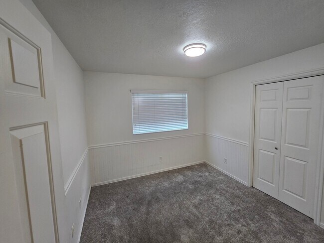 Building Photo - 1344 W 1240 N St