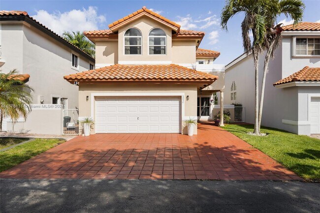 Foto del edificio - 5230 NW 104th Ct