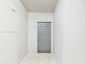 Building Photo - 275 NE 18th St