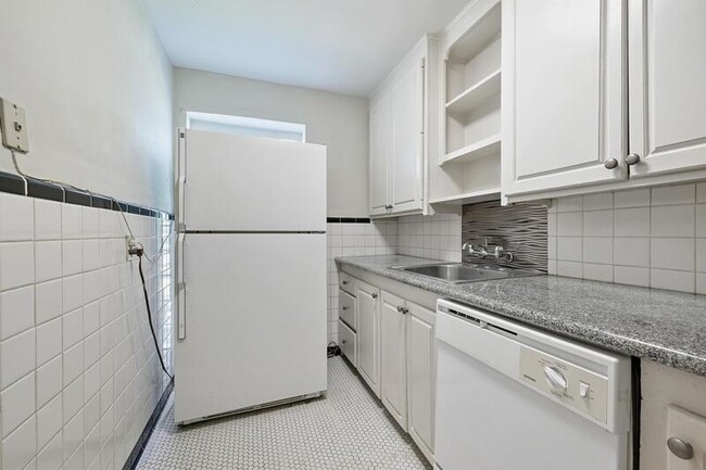 Foto del edificio - 4224 Perkins Rd