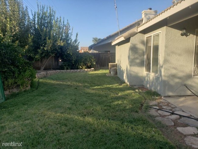 Building Photo - 3 br, 2 bath House - 3305 S Martin St