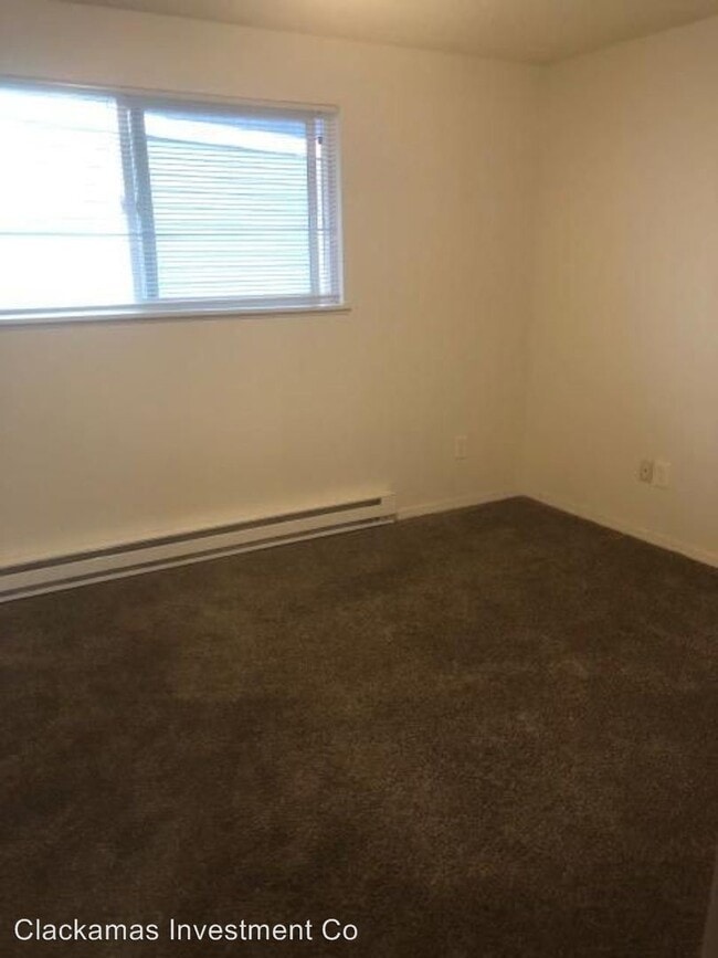 Building Photo - 1 br, 1 bath Apartment - 469 Hilltop Ave