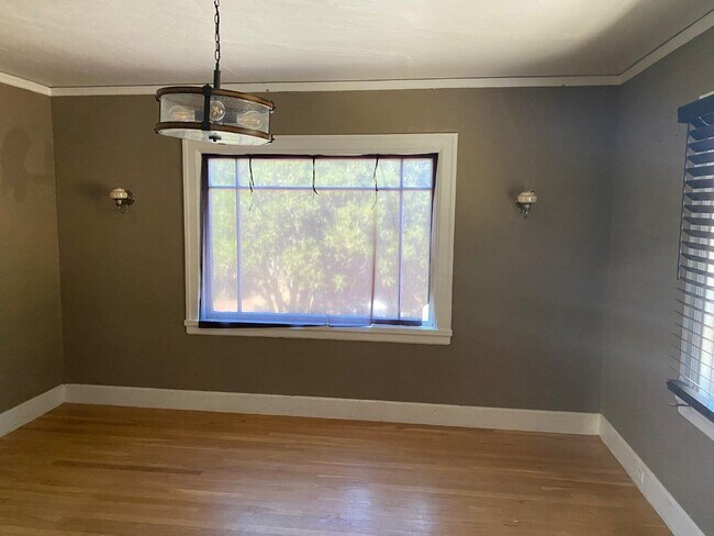 Building Photo - 11801 Dorothy Anne Way