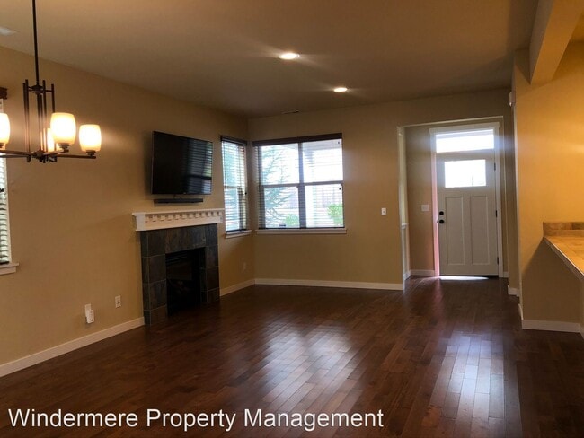 Building Photo - 3 br, 2.5 bath House - 4559 NW Atwater Loop