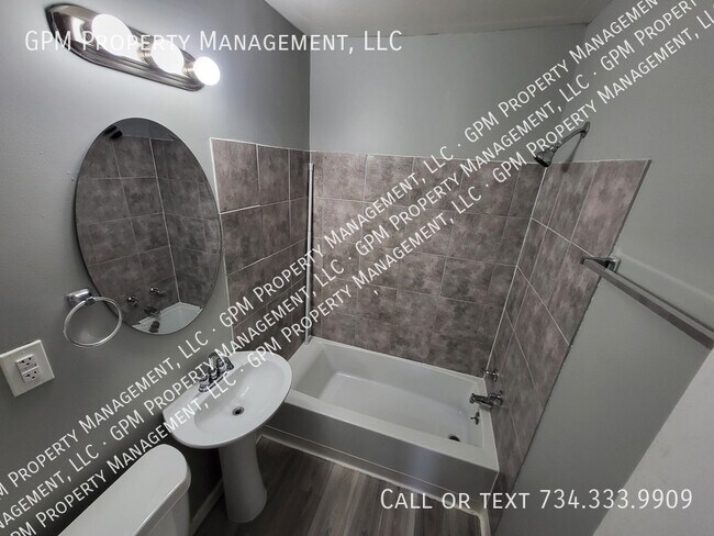 Foto del edificio - Wyandotte Rental!