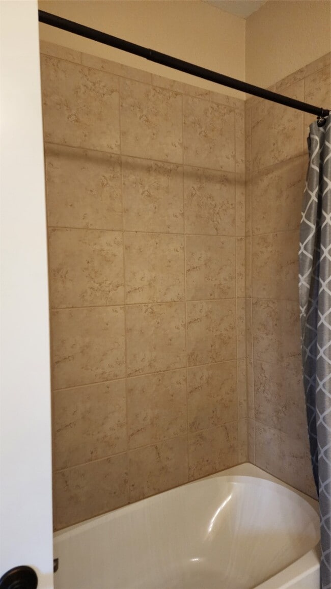 Building Photo - 21326 Echo Manor Dr