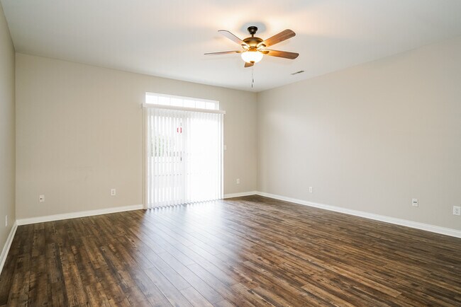 Foto del edificio - Spacious 3 Bedroom Home in Camby, IN