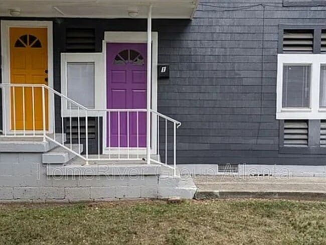 Building Photo - 3585 Lee St