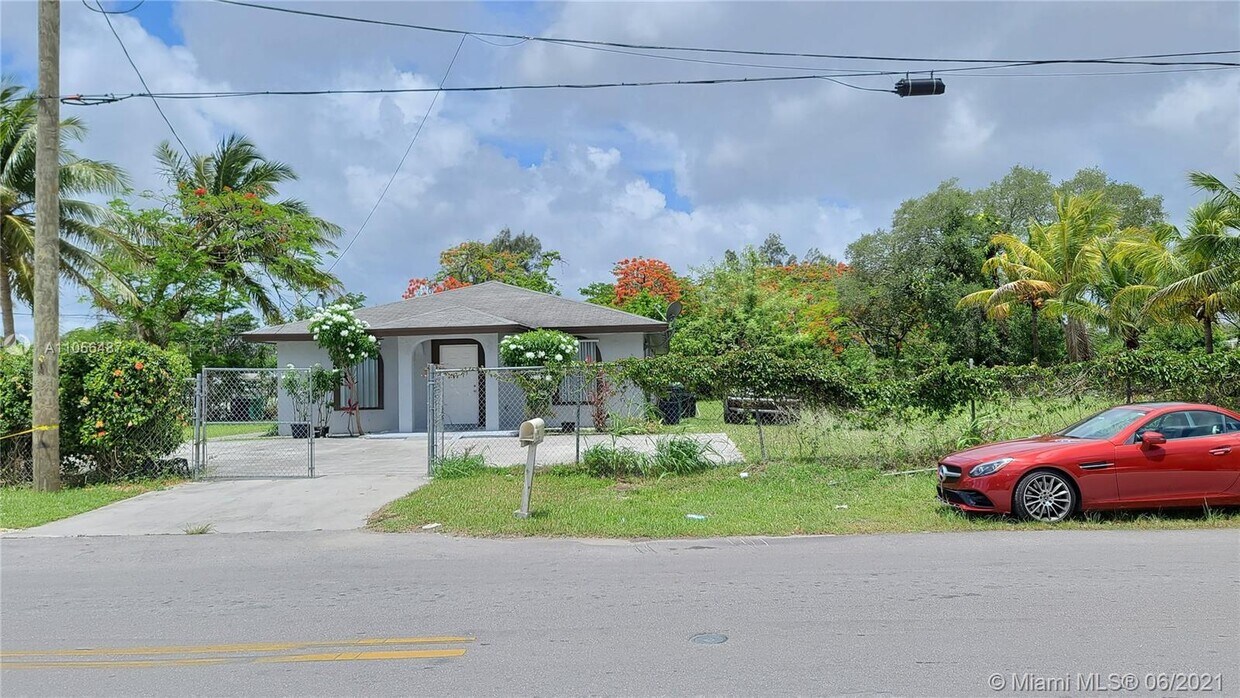 Primary Photo - 21590 SW 119th Ave