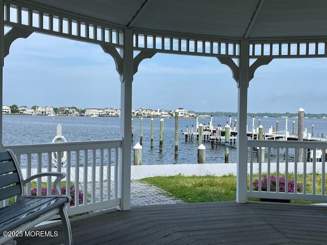 Primary Photo - 175 Wharfside Dr