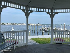 Building Photo - 175 Wharfside Dr