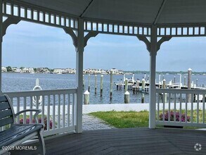 Building Photo - 175 Wharfside Dr
