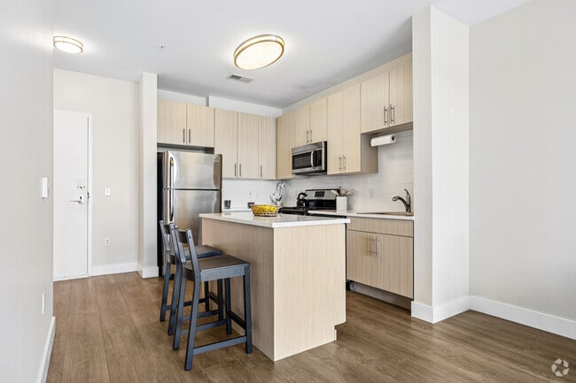 1BR, 1BA - 536SF - Kitchen - Bedford Hall