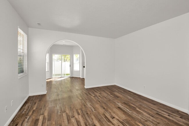 Building Photo - 286 Caleb Dr